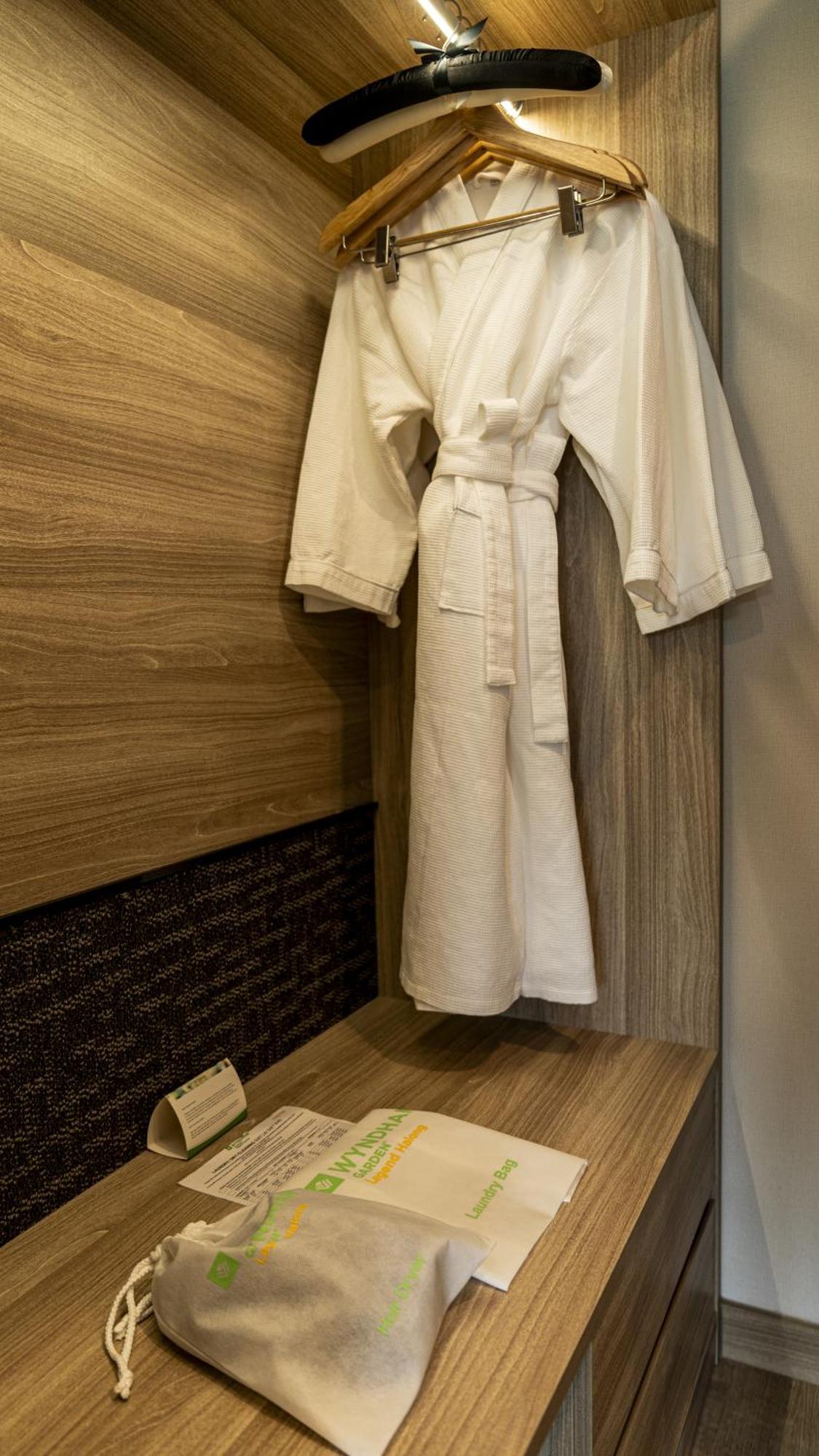 Wyndham Garden Legend Halong Hotel Ha Long Buitenkant foto