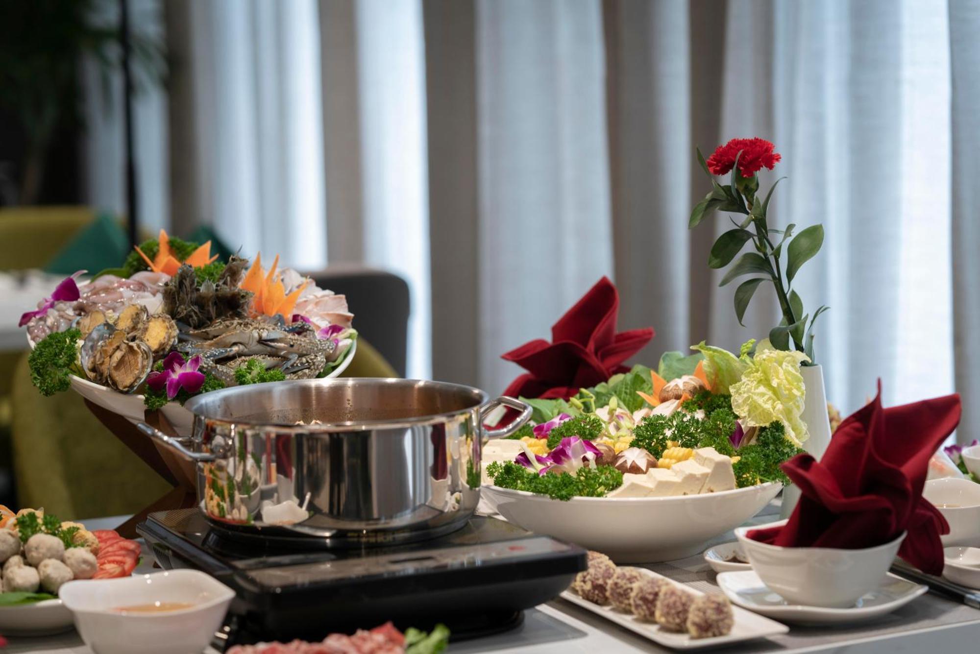 Wyndham Garden Legend Halong Hotel Ha Long Buitenkant foto
